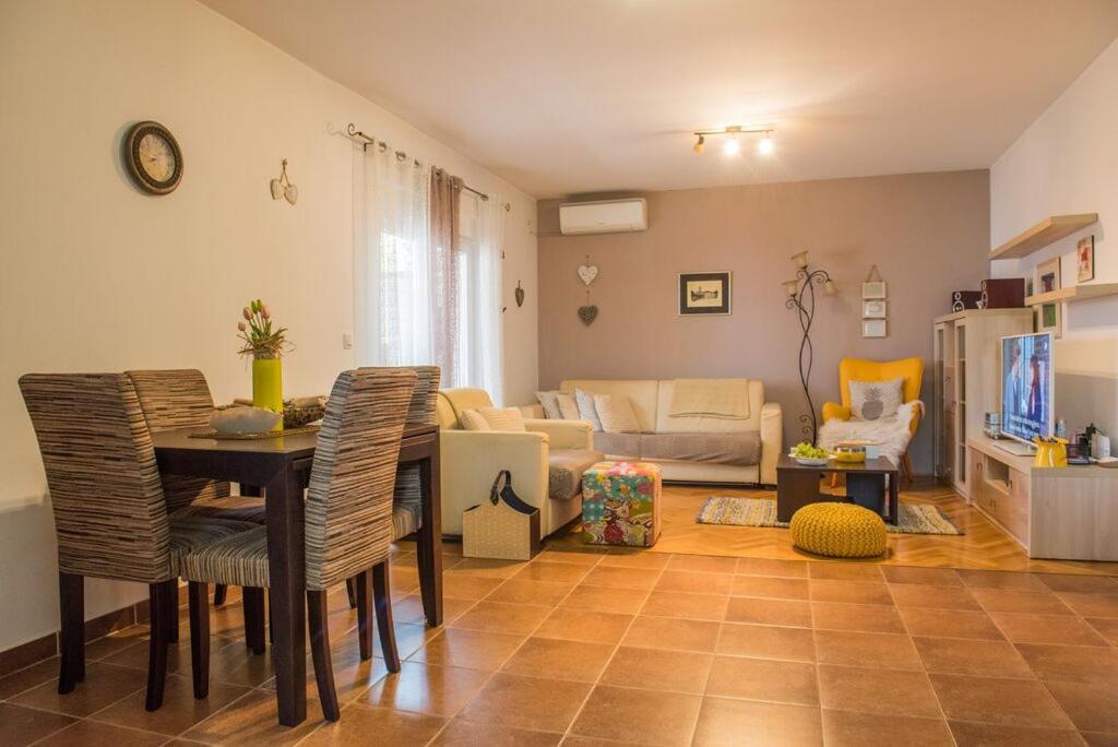 City Apartment Magdalena Zadar Extérieur photo